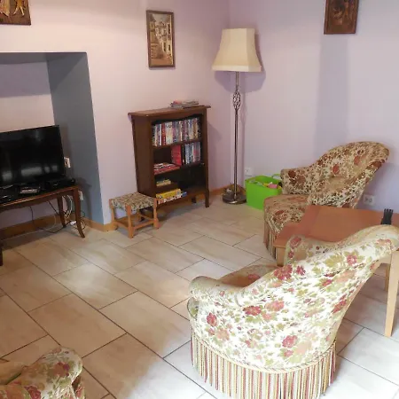 4 Rue Du Lavoir * Chabanais